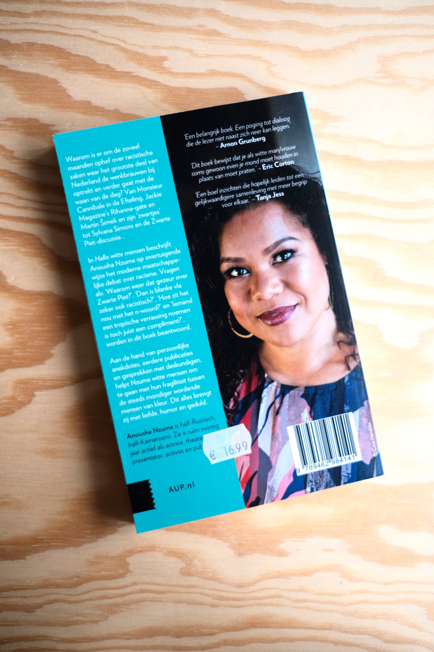 Hallo Witte Mensen | second-hand